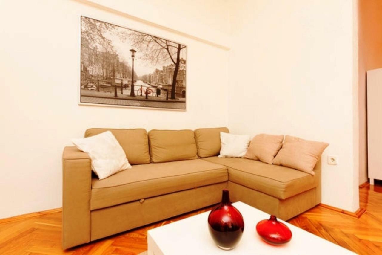 Apartment Revay Utca